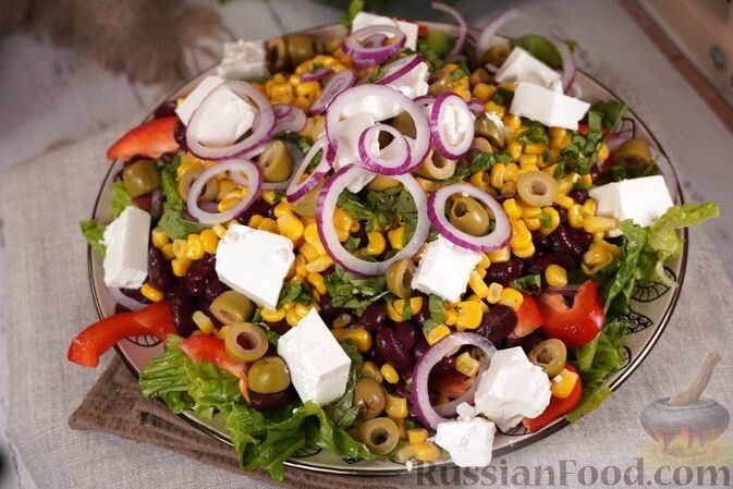 Редакционная заметка о салатах: простая идея вкуса и баланса