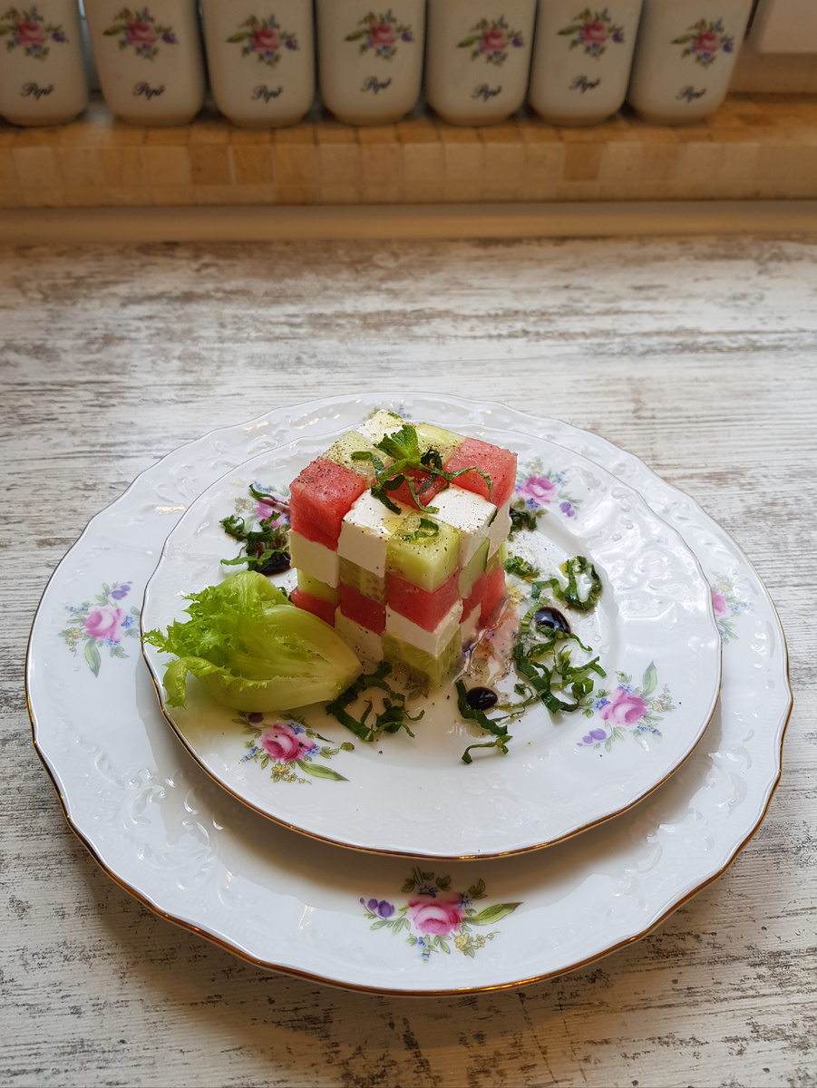 Вкусная головоломка: закуска "Кубик Рубика"