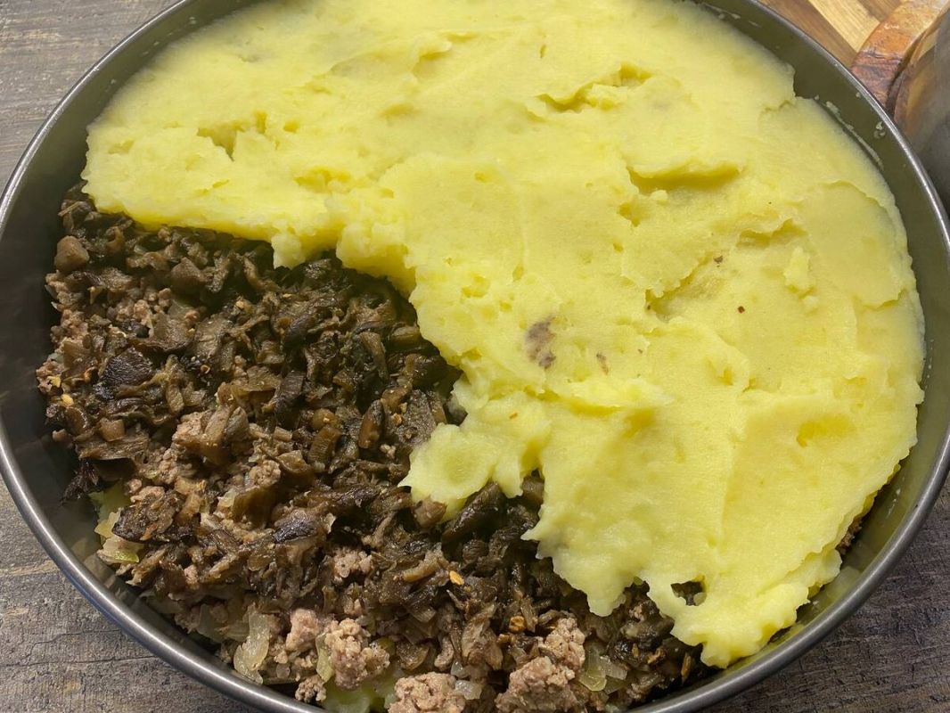 Ностальгия по бабушкиной кухне: секреты вкусной картофельной запеканки