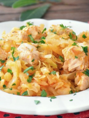 Нежная индейка и сочная капуста: как приготовить идеальное блюдо для семьи