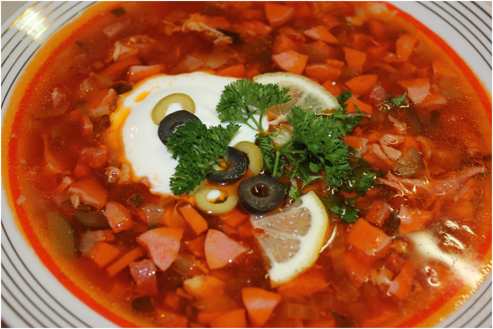 Секреты приготовления вкусной солянки и домашних соленых огурчиков