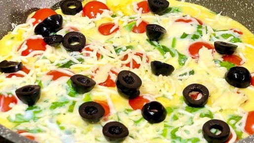 Нежный омлет с овощами и сыром: идеи для кето и правильного питания