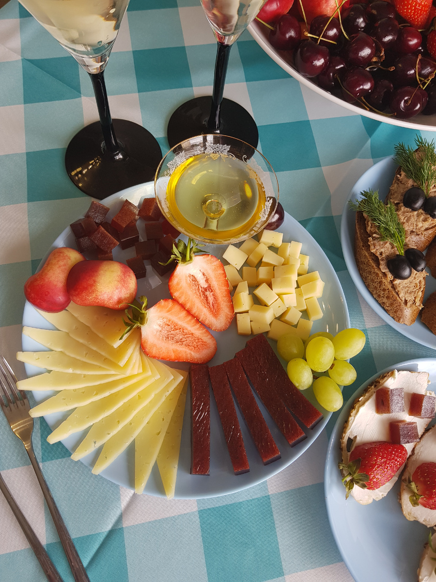 Тильзит: Путешествие сыра и яблочного лакомства