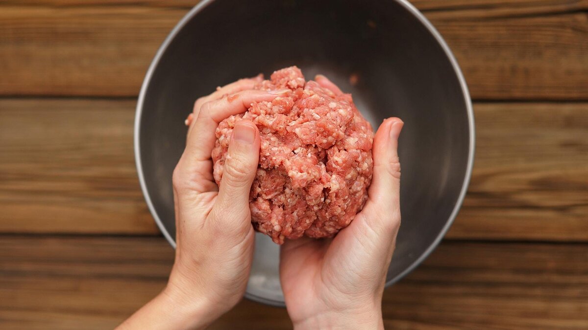 Как вкусно использовать оставшийся фарш: рецепт подливы