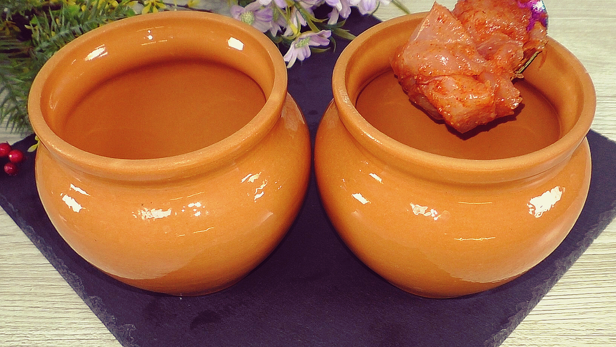 Нежный вкус домашних горшочков с овощами и курицей