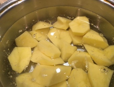 Как сохранить картошку целой при варке: секреты профессионалов