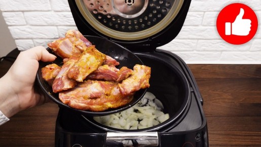 Вкусные рёбрышки на луковой подушке: идеальный рецепт для мультиварки