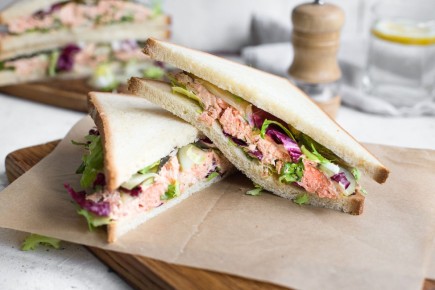 Клубный сэндвич с копчёной форелью: уникальный вкус на вашем столе