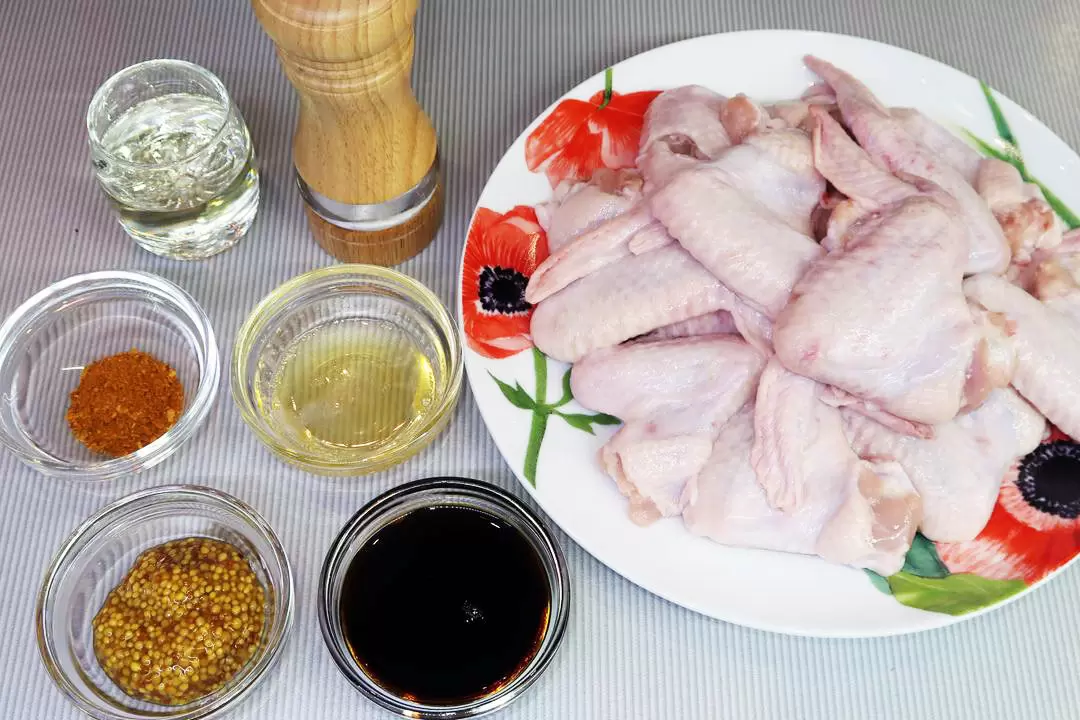 Почему стоит попробовать хрустящие куриные крылышки с уникальным маринадом