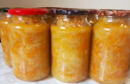 Салат с капустой и помидорами на зиму