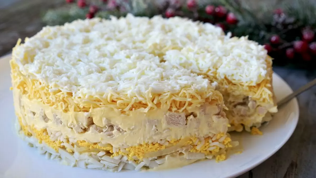 Создайте оригинальный салат для праздника: простой и вкусный рецепт