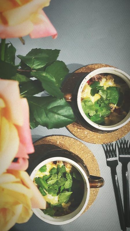 Запеченное мясо в горшочках: волшебство на вашей кухне