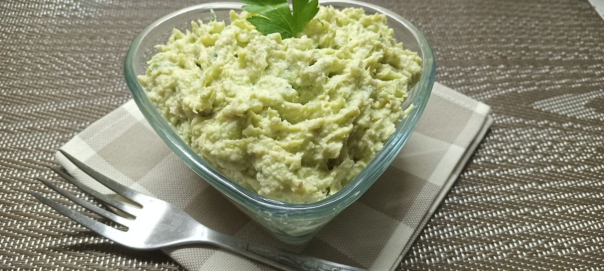 Селедочное масло с яйцом: простая закуска для настоящих гурманов